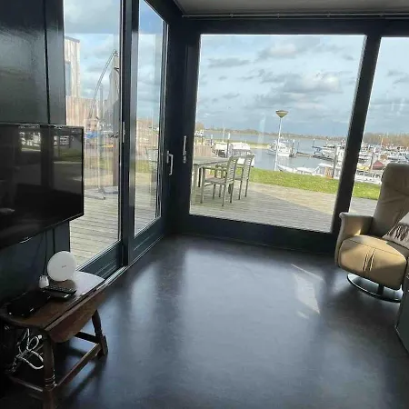 Luxury In A Quiet Park By Esmeer Holiday home *